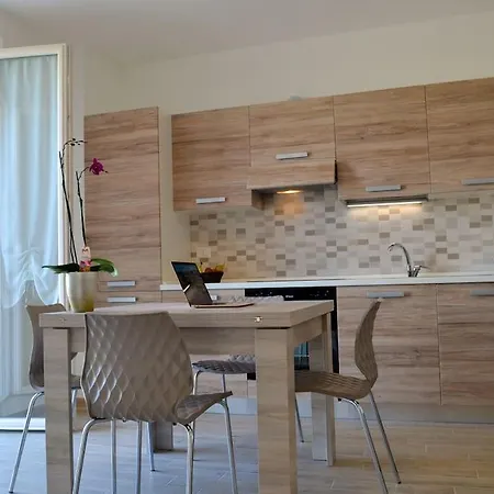 Sul Calar Del Sole Al Conero Apartment *